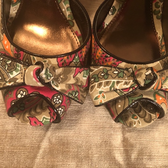 Unlisted Paisley Fabric Peep Toe Heels - Picture 7 of 12
